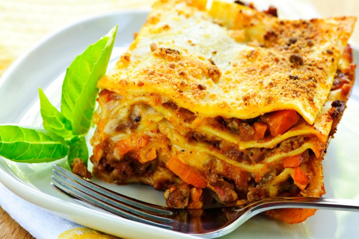 Lasagna with Meat Sauce, Mushrooms and Green Asparagus